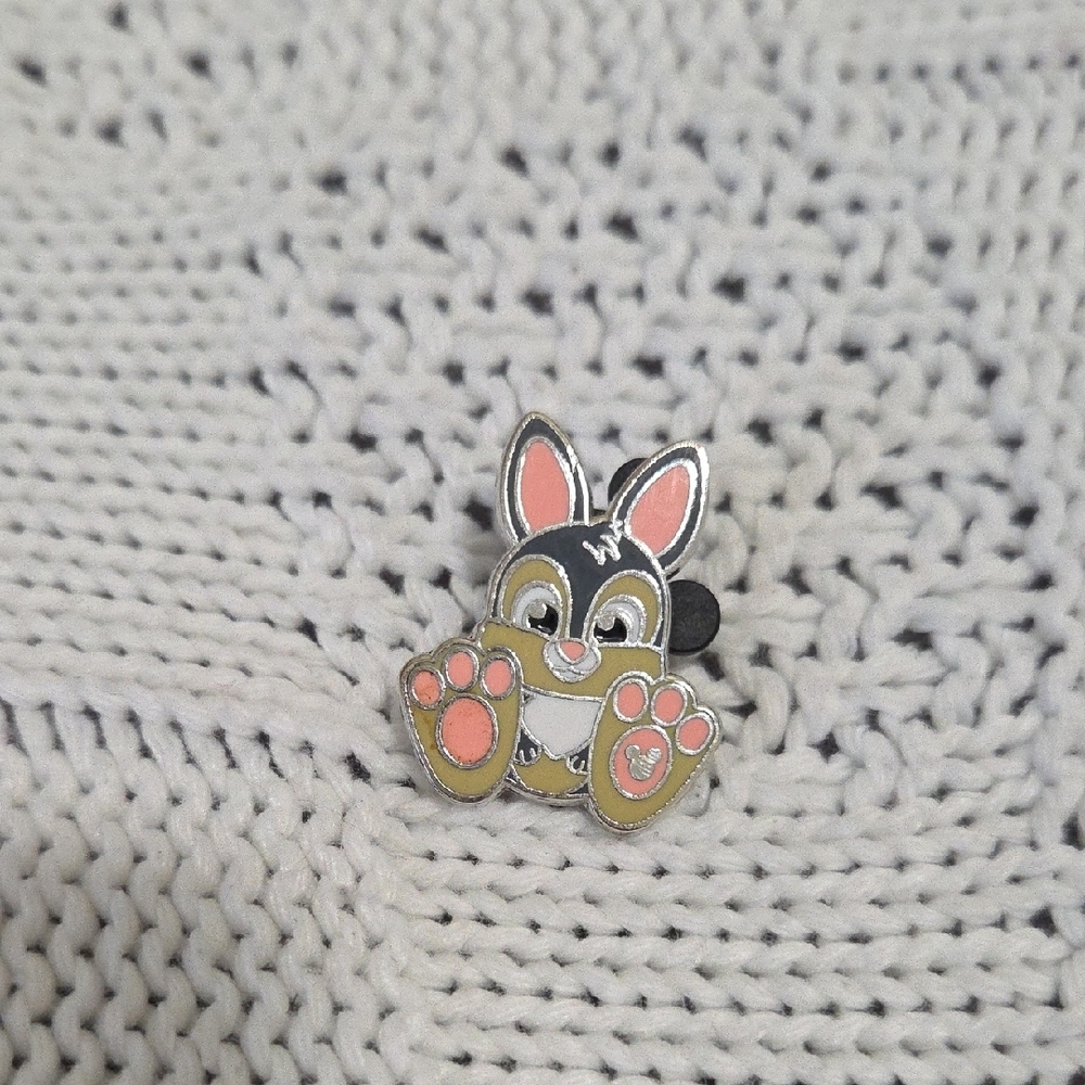 3/25 ❤️ Thumper Disney Tradin Pin